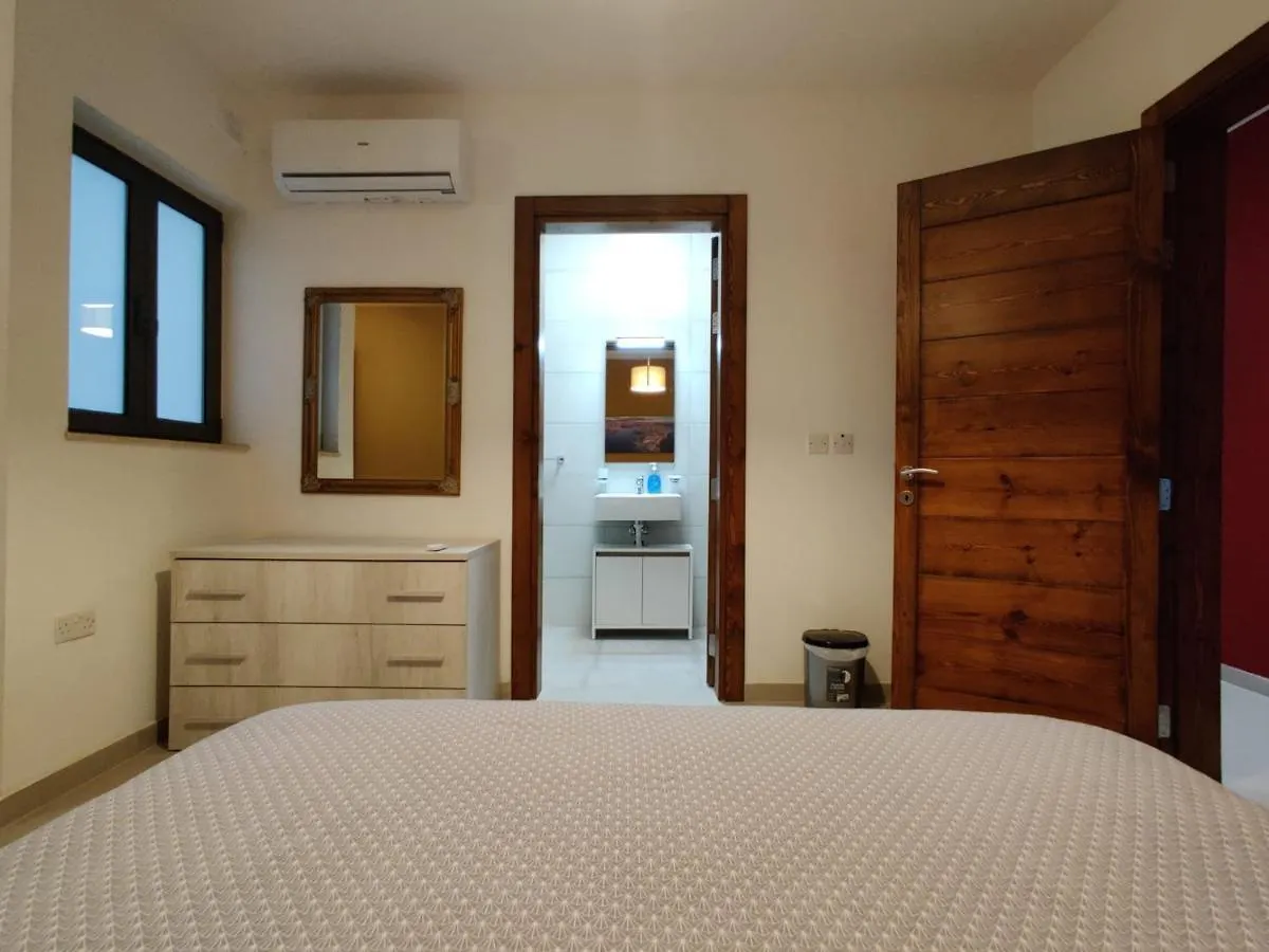 Deep Blue Apartment Marsaskala