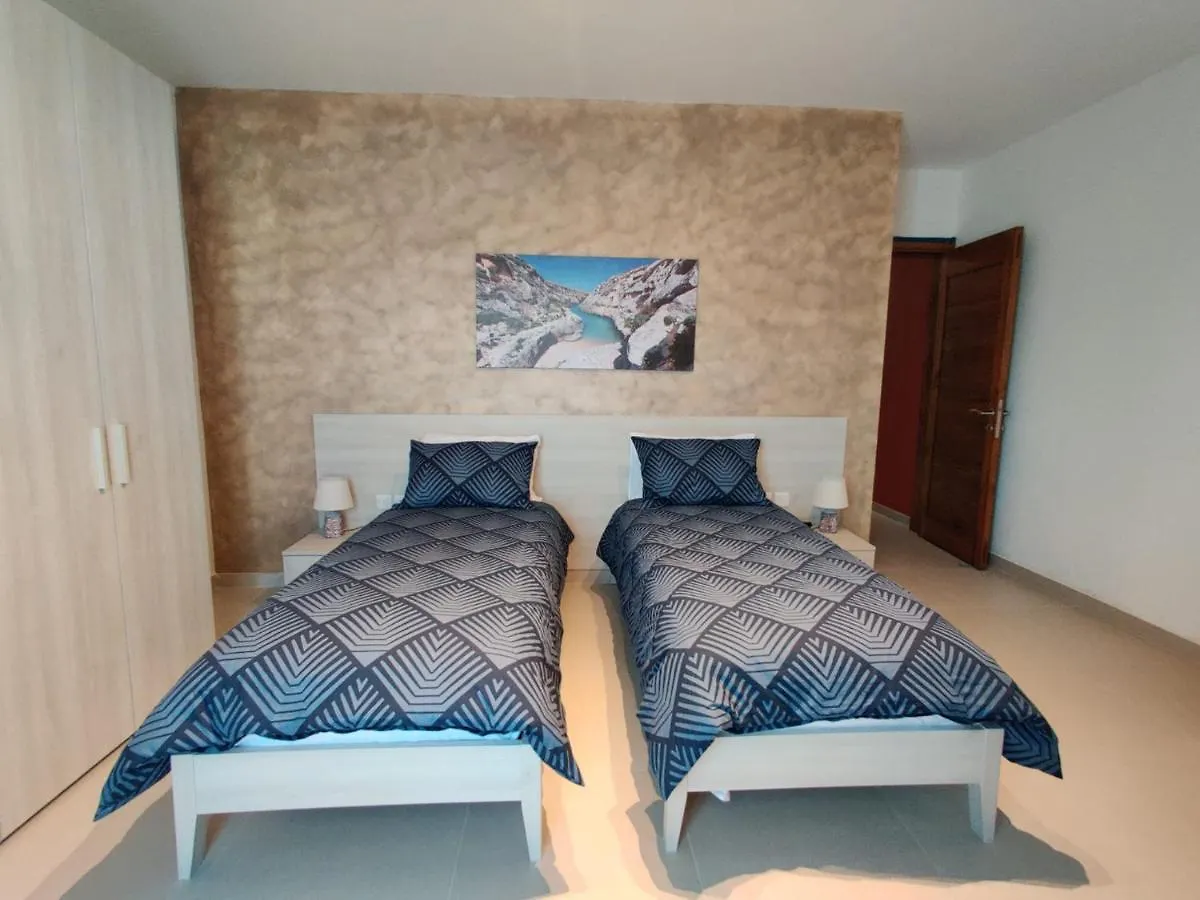 Deep Blue Apartment Marsaskala
