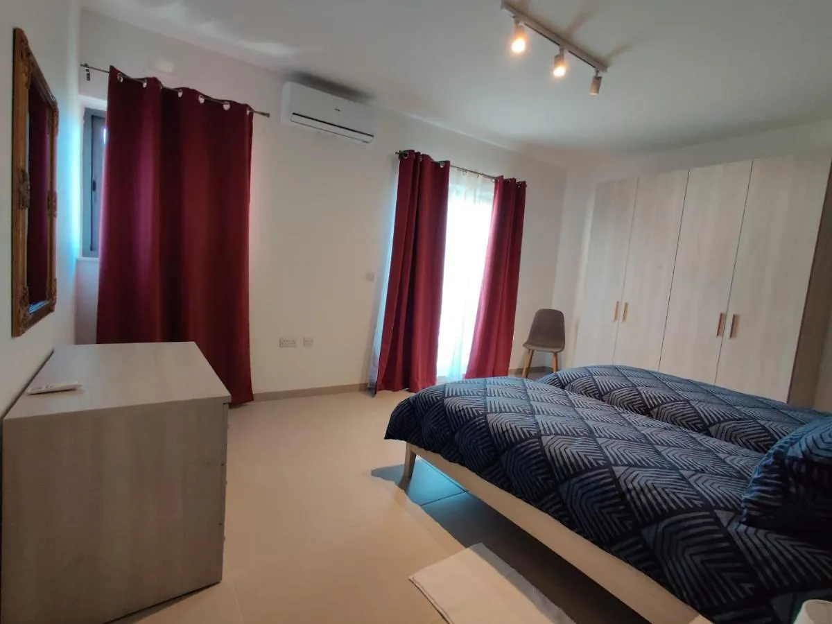 Deep Blue Apartment Marsaskala Malta