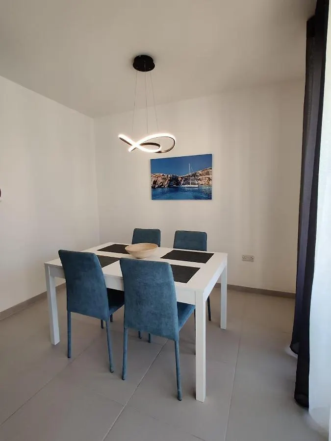Deep Blue Apartment Marsaskala